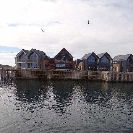 Lofoten Bryggeleiligheter Henningsvaer Bagian luar foto